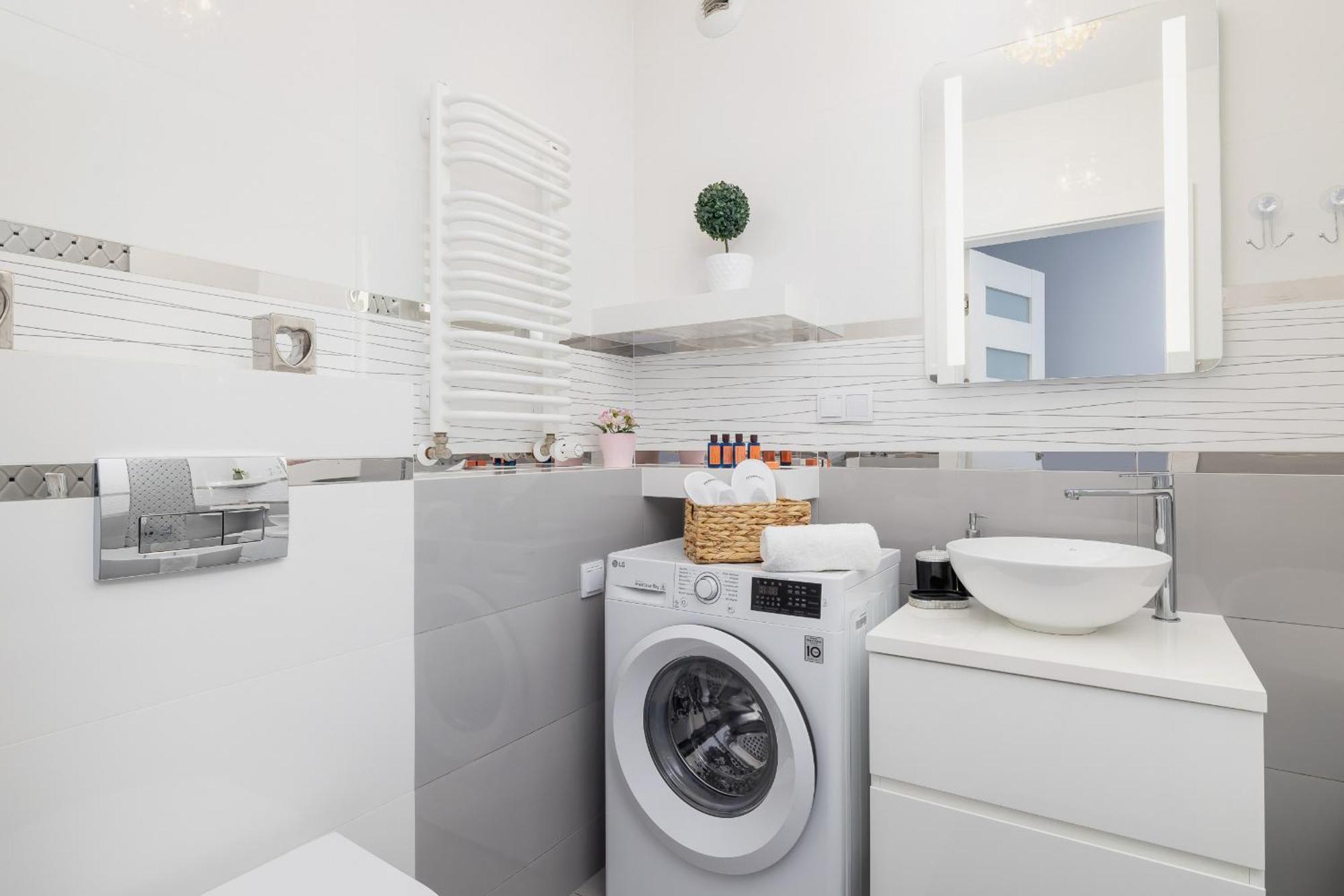 Cracow Pradnik Spacious & Family Apartment With 3 Bedroom By Renters Prestige Krakow Ngoại thất bức ảnh